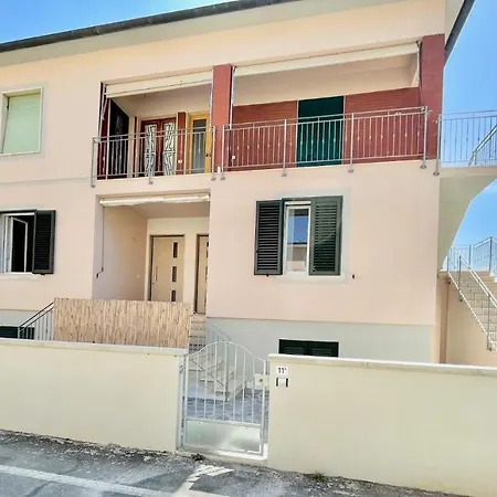 Apartment Trilocale Jolly *